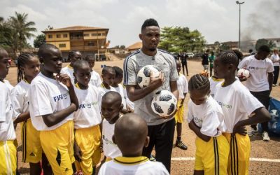 FIFA LEGENDS AWARDS RED DEPORTE PROGRAM IN CAMEROON